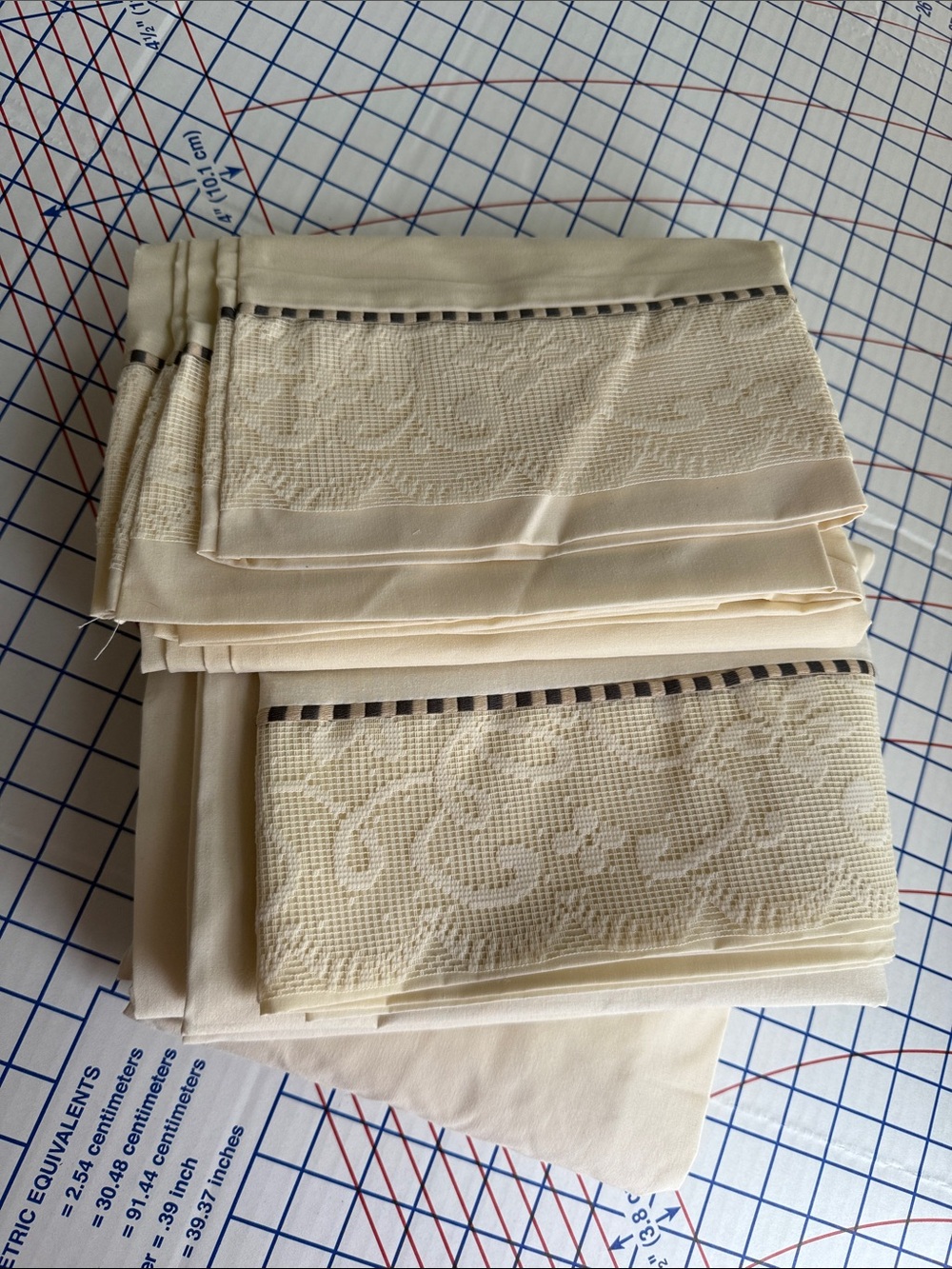 Vintage New Concepts Full Sheet Set Ivory Jacquard Floral Hemstitched 4 Pc NOS